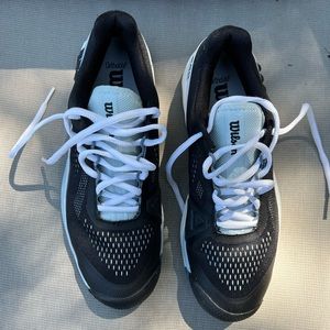 Wilson Tennis Shoes - Woman’s size 9.5 - Like New Condition - Worn a few times